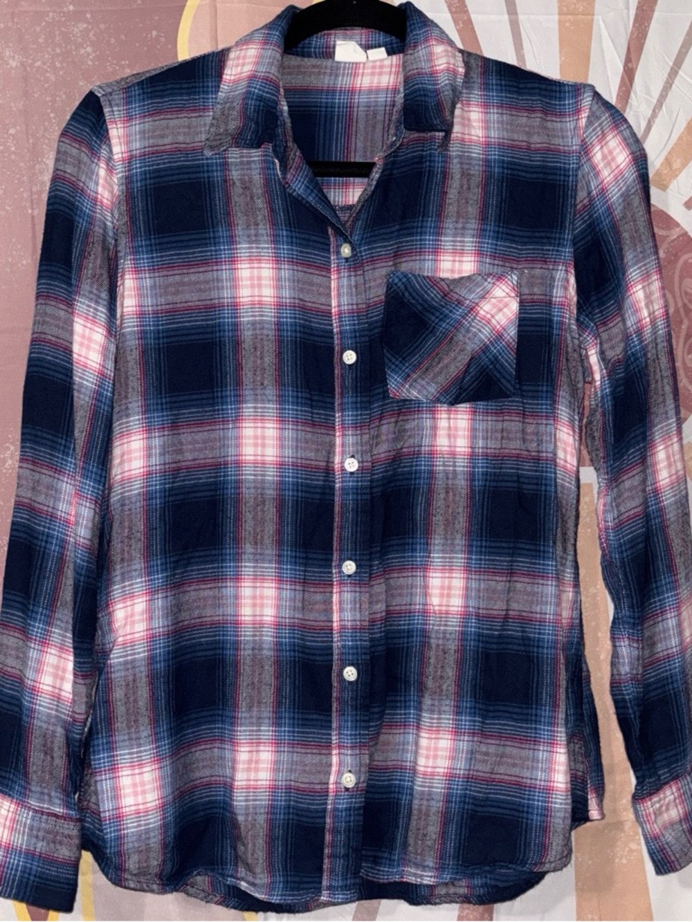 GAP women’s layering preppy Navy, Pink & White Plaid Button-Down Shirt